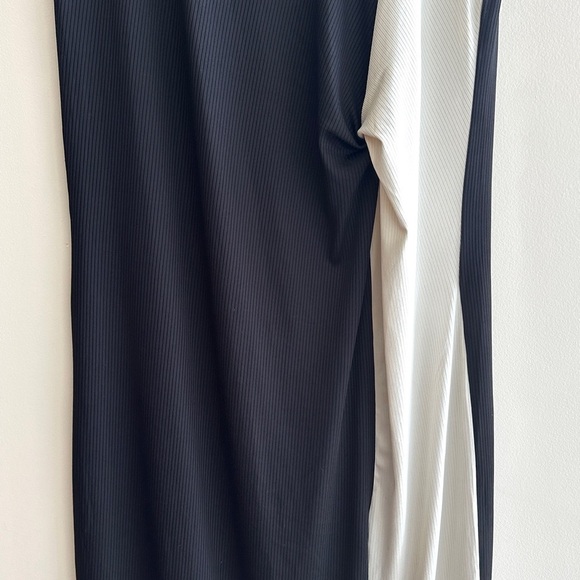 Sfera Collection Black and White Ribbed Twist Front Maxi Dress, European XL - Picture 3 of 15